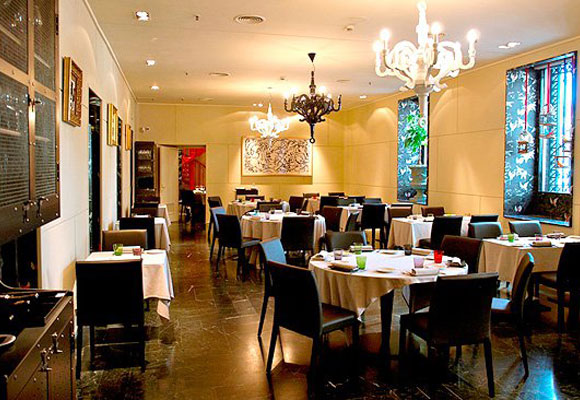 Restaurante Cien Llaves, Madrid. Haz clic para reservar
