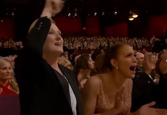 Meryl Streep y Jennifer López durante el discurso de Patricia Arquette