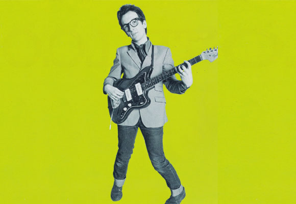 Elvis Costello con la Jazzmaster en su disco  