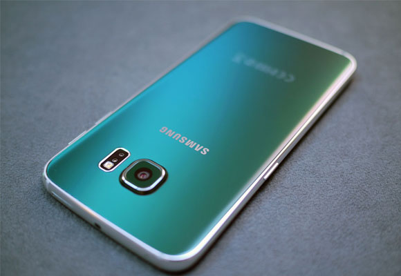Samsung Galaxy S6 edge. Haz clic para comprarlo