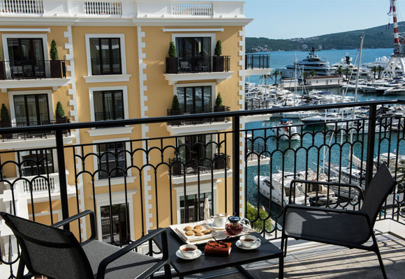 Hotel Regent Port Montenegro, vistas desde la terraza