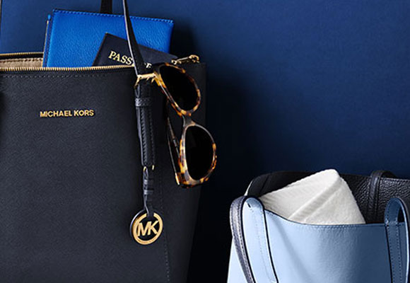 Michael Kors bags S/S 2015. Haz clic para comprar