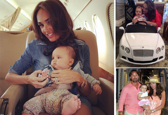 Shopia en el jet privado con su madre, con uno de sus juguetes y de vacaciones en Mykonos
