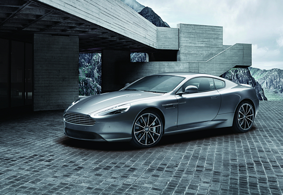 Aston Martin Bond 1
