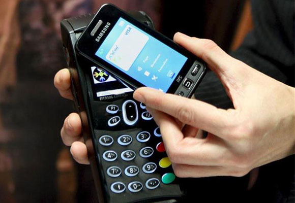 Caixa Bank Pay permite pagar por contactless