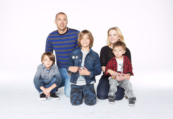 Melissa junto a su marido y sus tres hijos