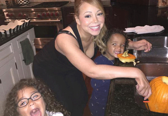 Mariah Carey demuestra en Instagram que se lo pasa bomba con sus peques en Halloween