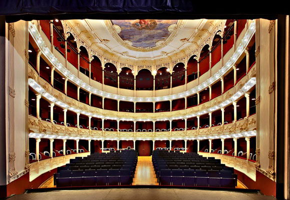Interior del teatro principal de Palencia