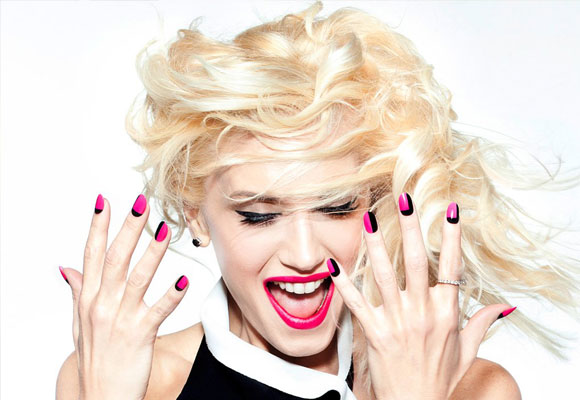 Gwen Stefany con uñas O·P·I