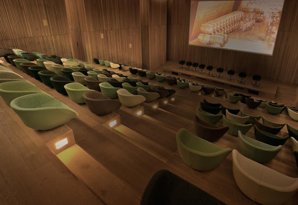 El gran auditorio de Antinori para charlas y exposiciones