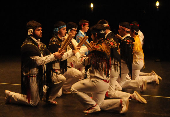 Danzantes de Cerezo de Río Tirón