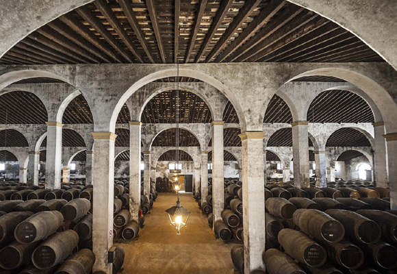 Los vinos de Jerez son la base del vermut Lustau