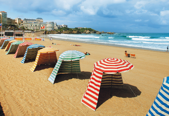 Biarritz es una de las perlas del Sur de Francia. Descúbrelo reservando aquí