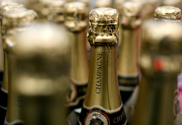El champagne viaja por el mundo y muchos siguen el método tradicional