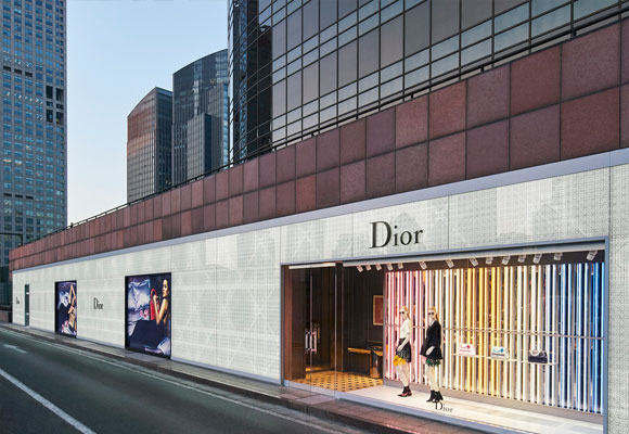 Vista exterior de la nueva flagship de Dior en Beijing