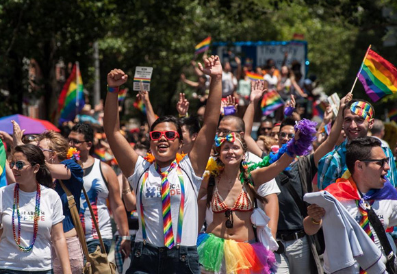 Gay Parade, una fiesta que crea controversia cada año