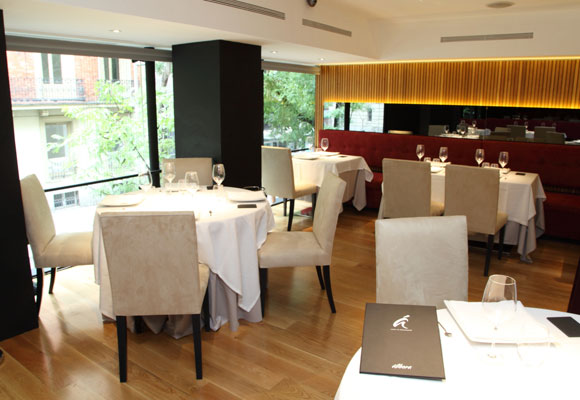 El restaurante Álbora ofrece la posibilidad de maridar tu menú con cócteles de ron