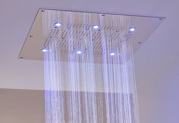 La cromoterapia llega a las duchas con luces Led