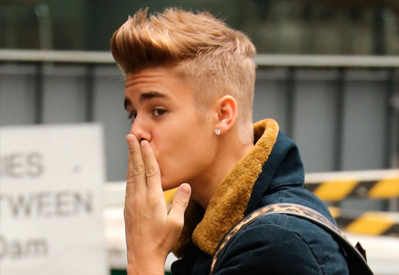Justin Bieber también apuesta por el undercut con tupé