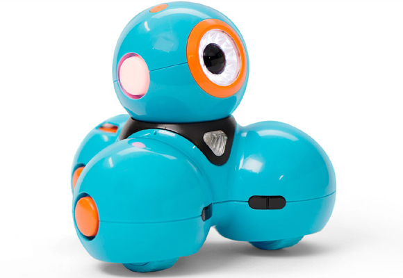 Uno de los robots que se pueden ver dedicado a los niños