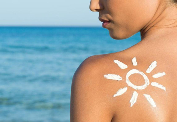 Cuida tu piel antes y después de tomar el sol