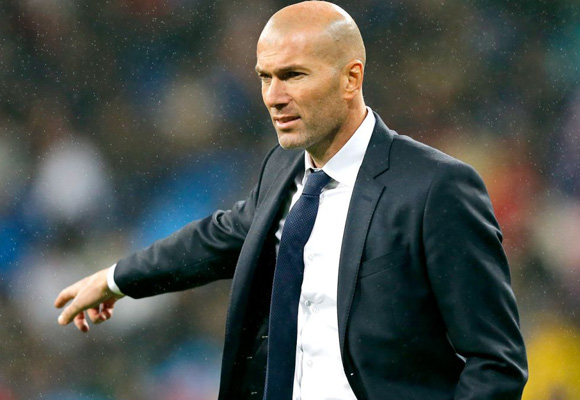 La elegancia de Zidane en el campo es indiscutible