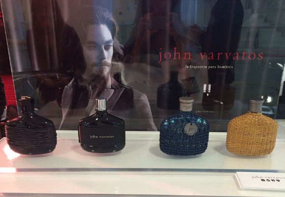 Perfumes para hombres roqueros, de John Varvatos