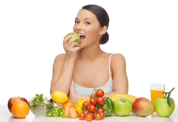 Frutas, verduras, caldos fríos... Come más sano en verano