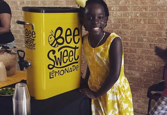 Mikaila Ulmer, fundadora de la firma Me & the Bees Lemonade