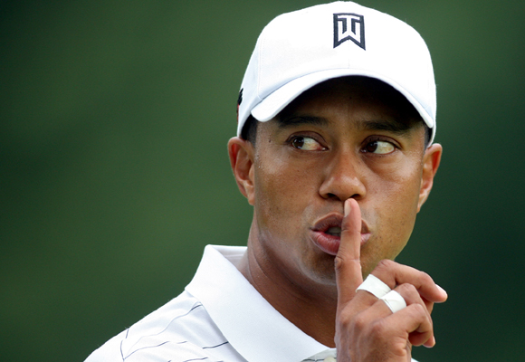 Tiger Woods pierde su segundo puesto