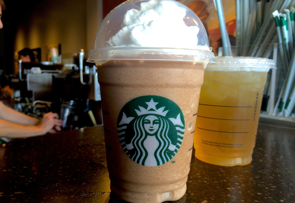 Starbucks no escatima a la hora de remunerar ni a sus empleados