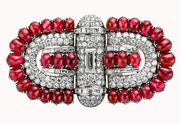 bulgari-broche-de-doble-clip-fabricado-en-platino-diamantes-y-rubies