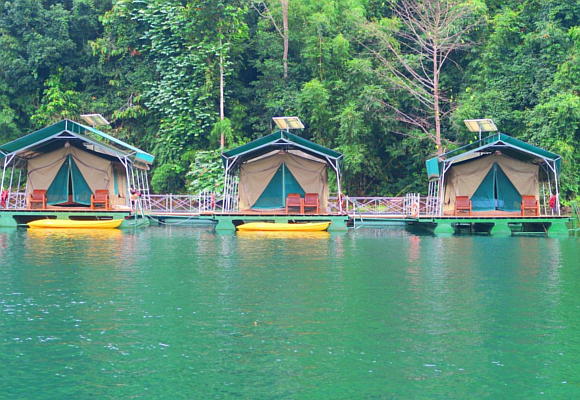cabanas-flotantes-del-rainforest-camp-de-elephant-hills